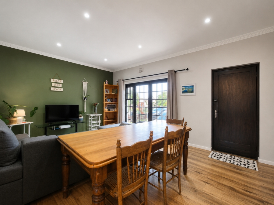2 Bedroom Property for Sale in Wynberg Western Cape